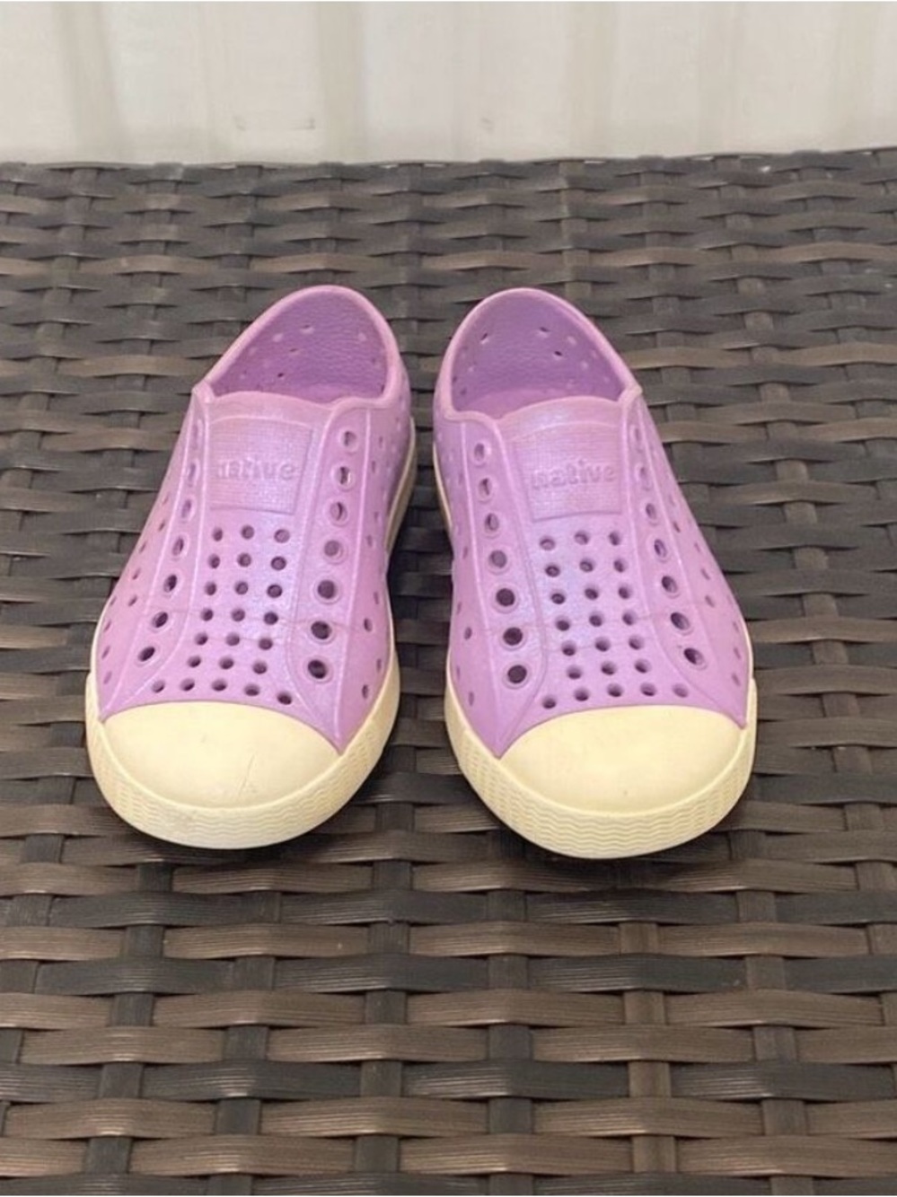 Native Jeffersons kid size 8